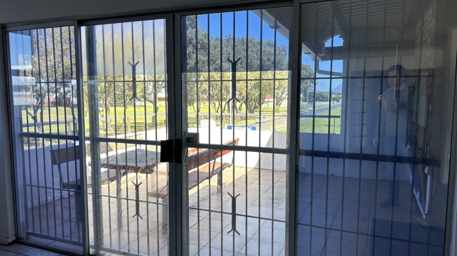 To Let Commercial Property for Rent in Epping Industrial Western Cape